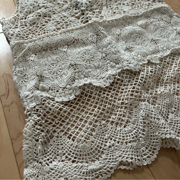 American Eagle Outfitters crochet tank - Picture 3 of 5